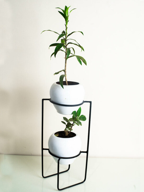 Table Top Metal Stand with Planter for Flowers & Indoor Plants | Small Metal Pots for Livingroom, Balcony & Home Decoration