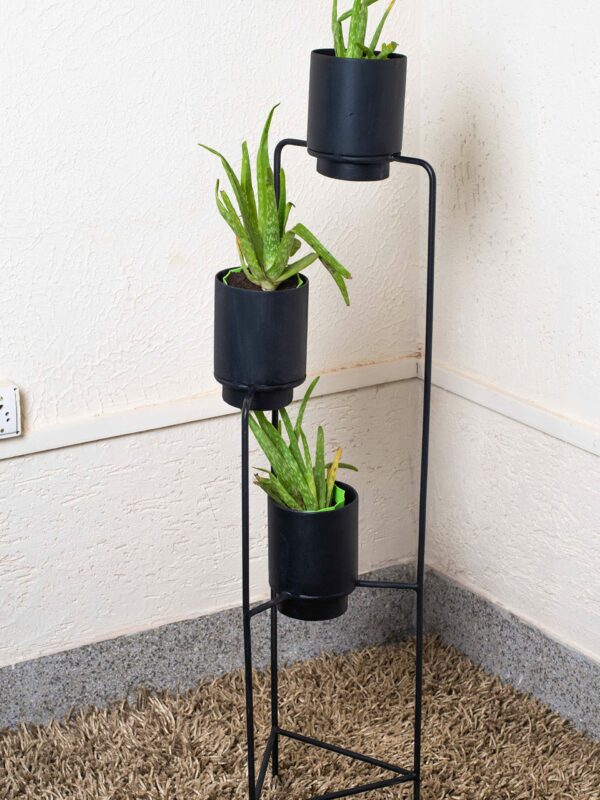 Unique Lifestyle Plant Stand Flower Pot Holder - Metal 3 Tier Corner Display Rack Planter